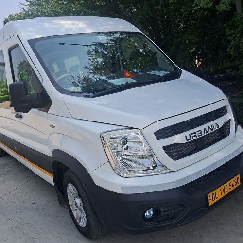 22 Seater Tempo Traveller