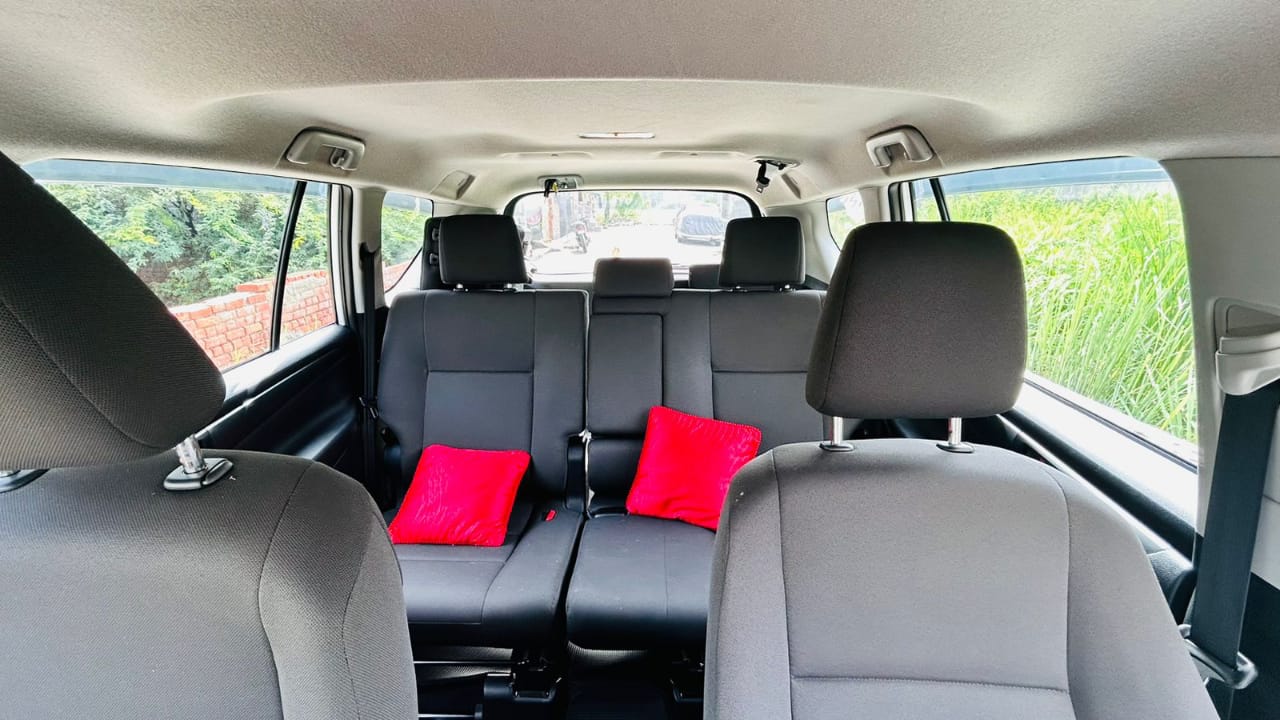 SUV 7 Seater Innova Crysta