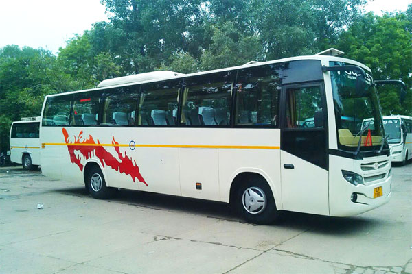 42 Seater Luxury Large Coach