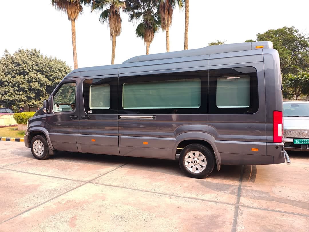 13 Seater Luxury Urbania 
