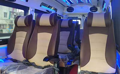 17 Seater Tempo Traveller