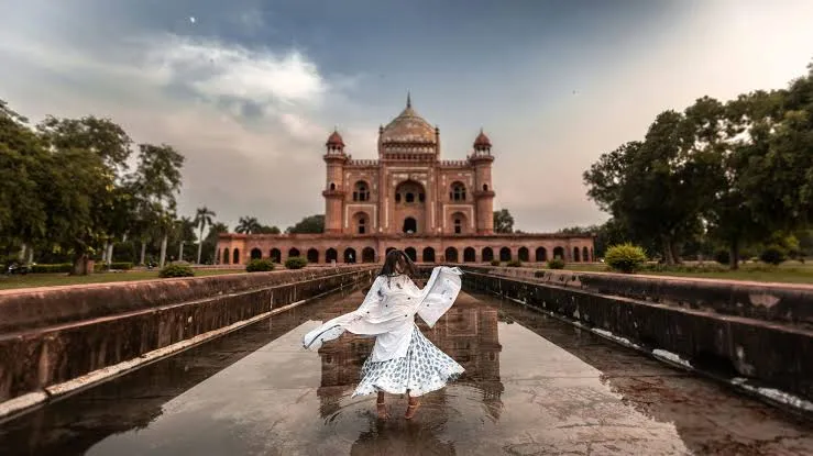 One Day Sightseeing in Delhi by Car